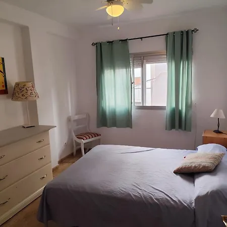 Vacacional Paseo Maritimo * Estepona