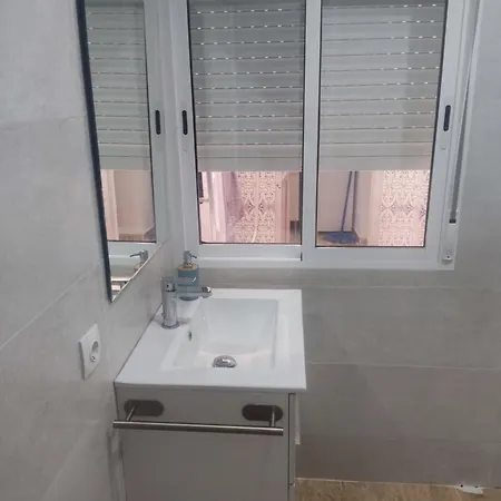 Vacacional Paseo Maritimo Apartman *